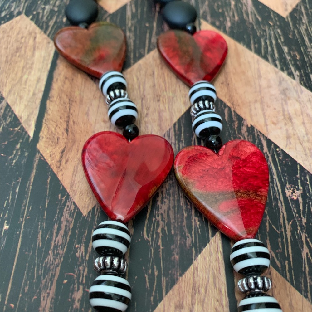 Heart statement necklace - Picture 3 of 5